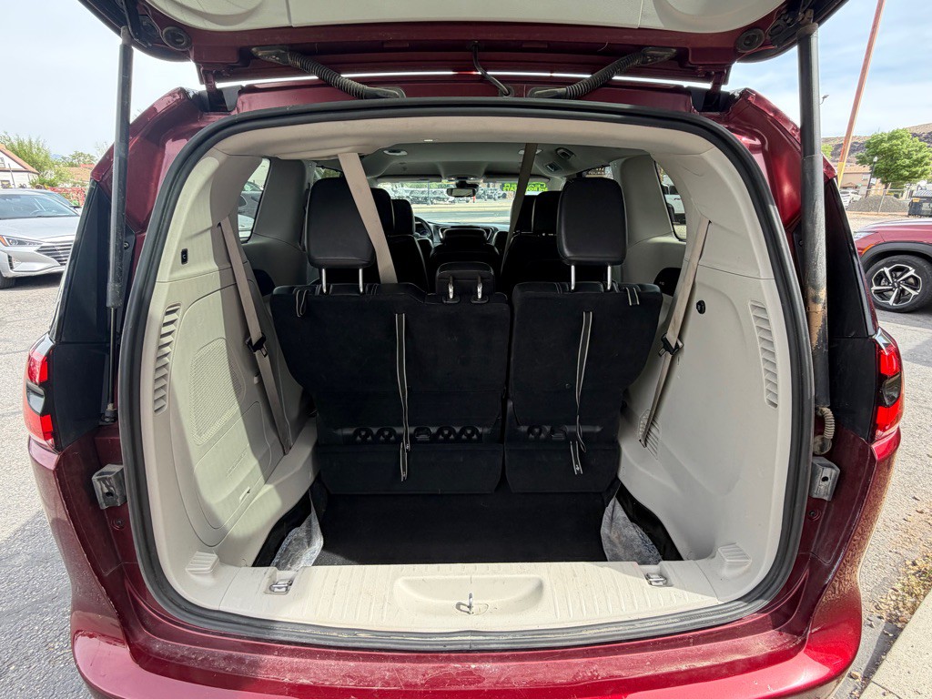 2022 Chrysler Pacifica Image 22