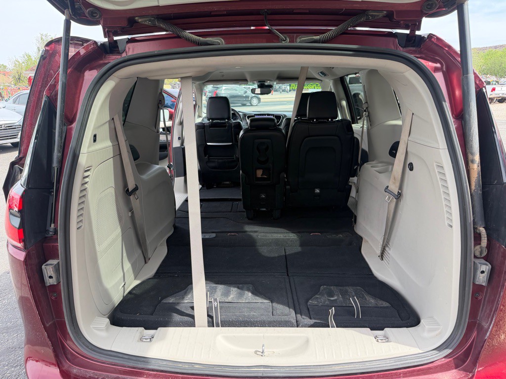 2022 Chrysler Pacifica Image 23