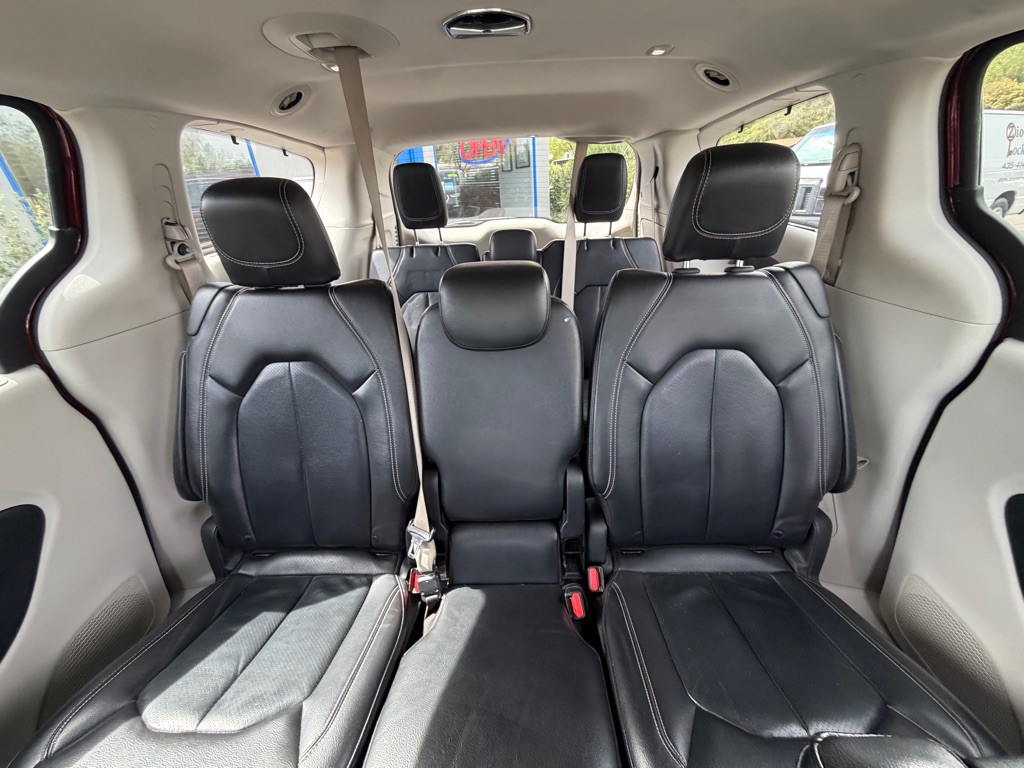 2022 Chrysler Pacifica Image 24