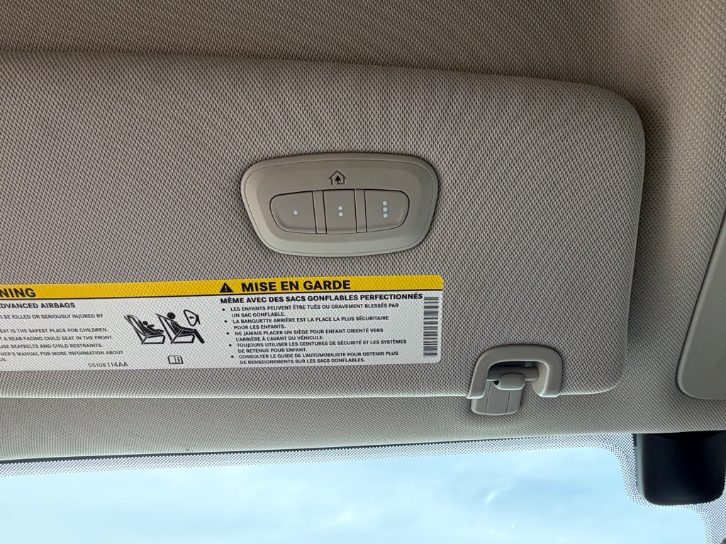 2022 Chrysler Pacifica Image 36