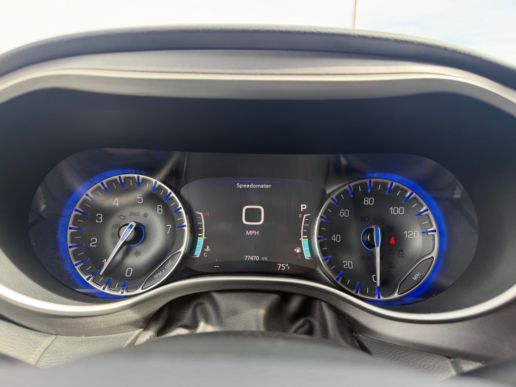 2022 Chrysler Pacifica Image 38