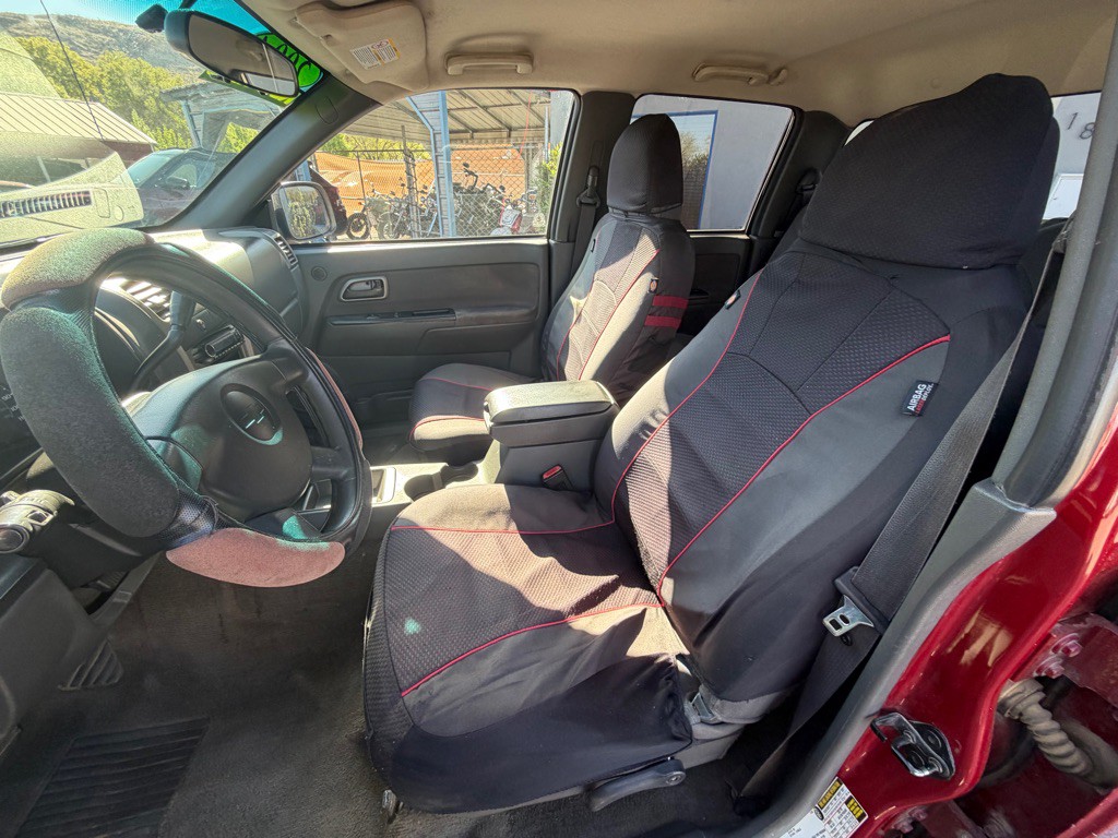 2004 Chevrolet Colorado Image 9