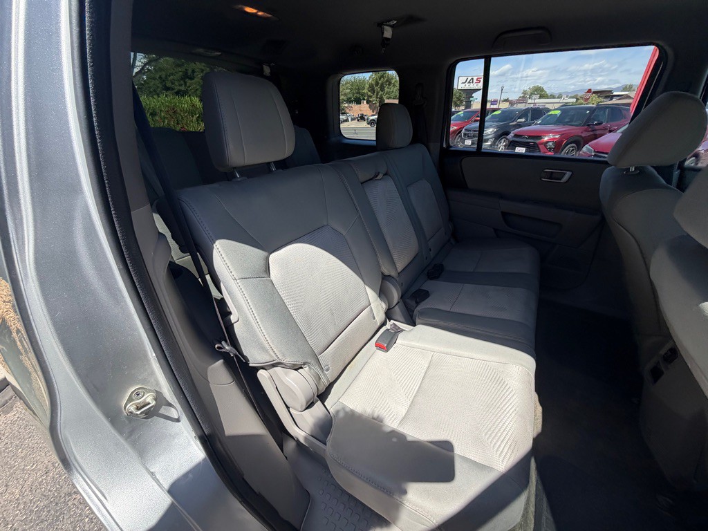 2015 Honda Pilot Image 12