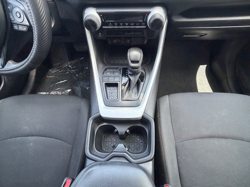 2021 Toyota Rav4 Image 16