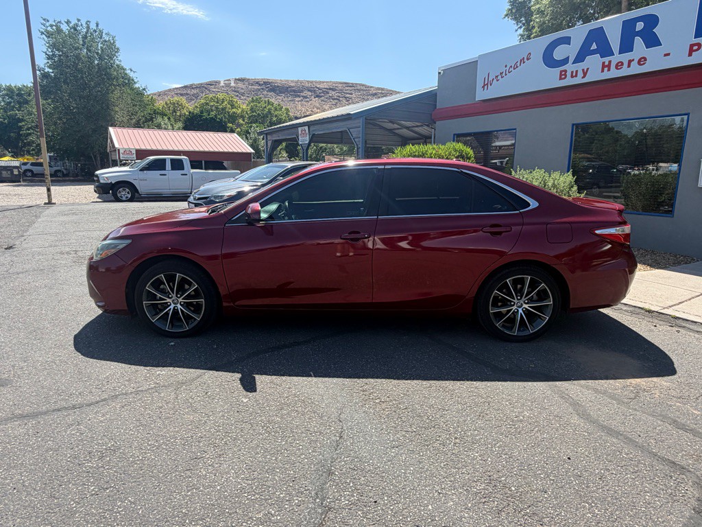 2015 Toyota Camry Image 8