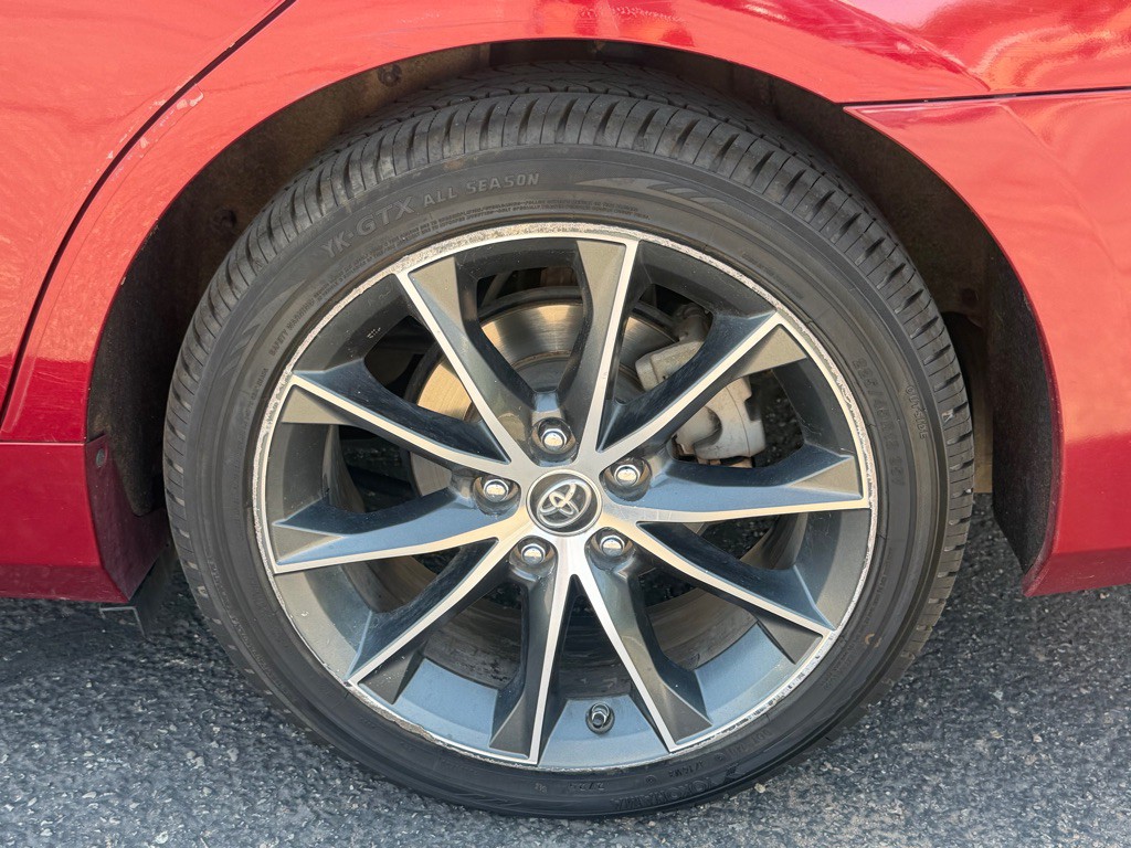 2015 Toyota Camry Image 27
