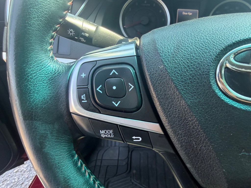 2015 Toyota Camry Image 31