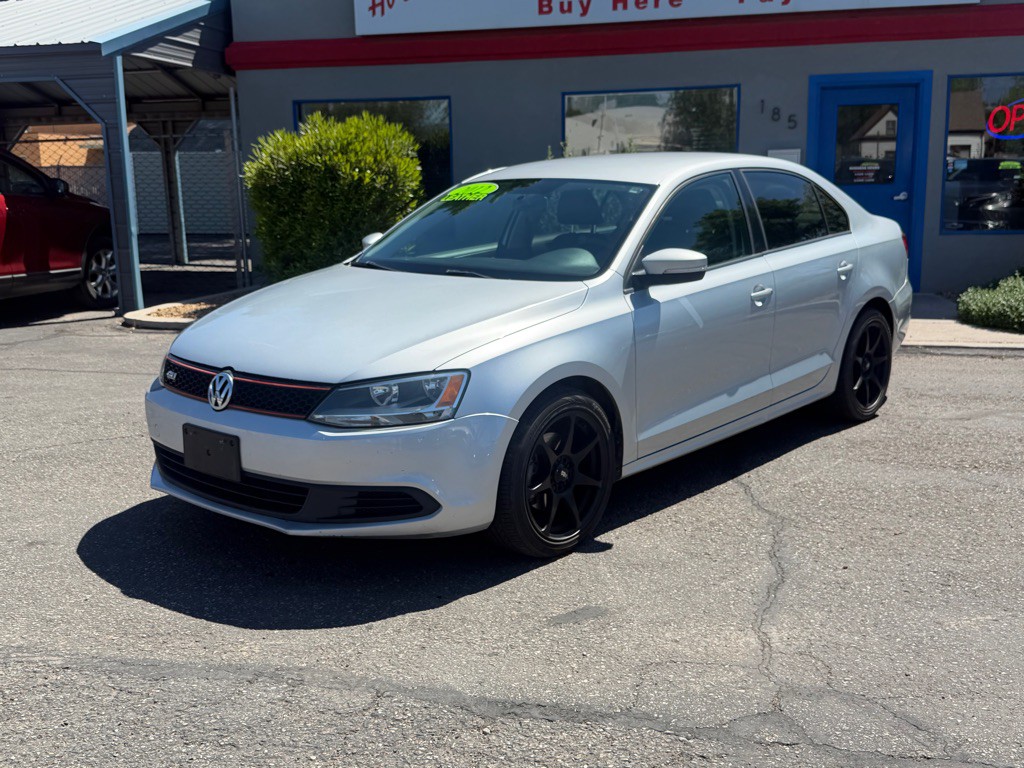 2012 Volkswagen Jetta Image 1