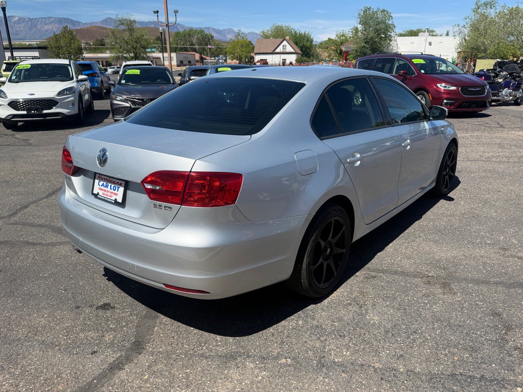 2012 Volkswagen Jetta Image 5