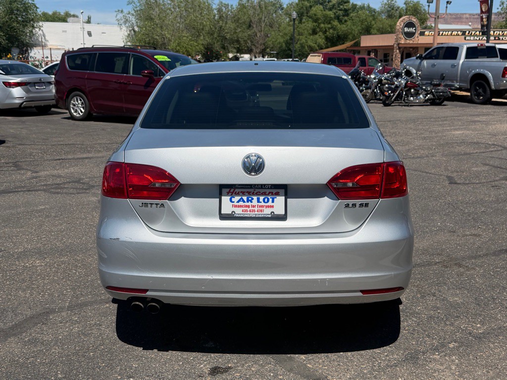 2012 Volkswagen Jetta Image 6
