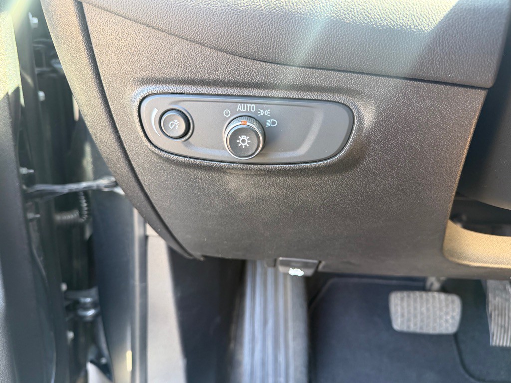 2019 Chevrolet Equinox Image 28