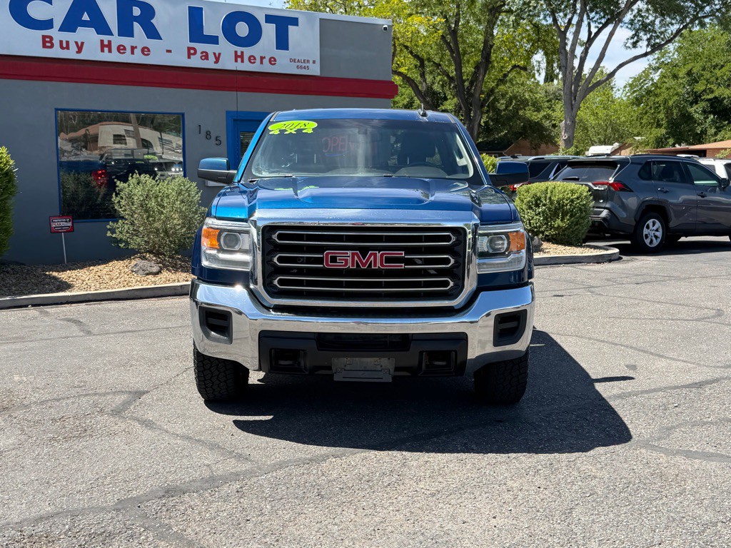 2018 GMC Sierra 2500 Image 2