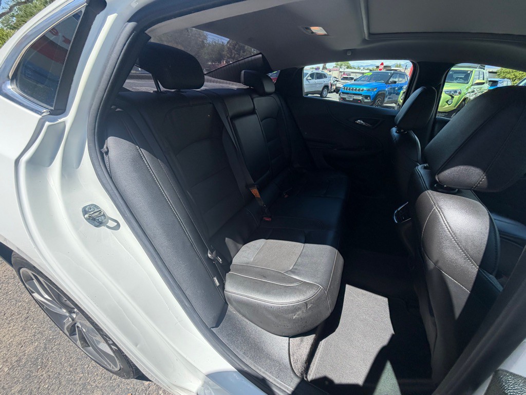 2020 Chevrolet Malibu Image 12
