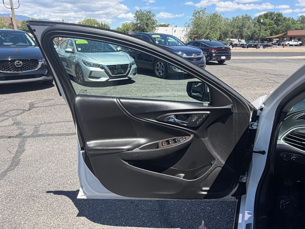 2020 Chevrolet Malibu Image 22