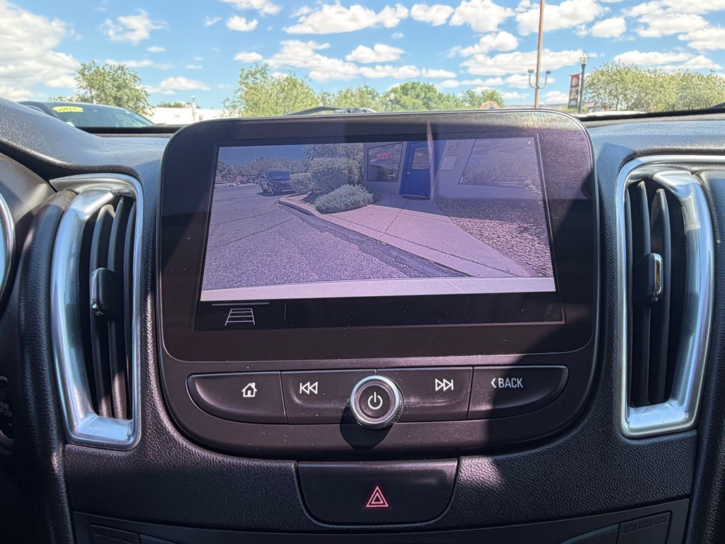 2020 Chevrolet Malibu Image 32