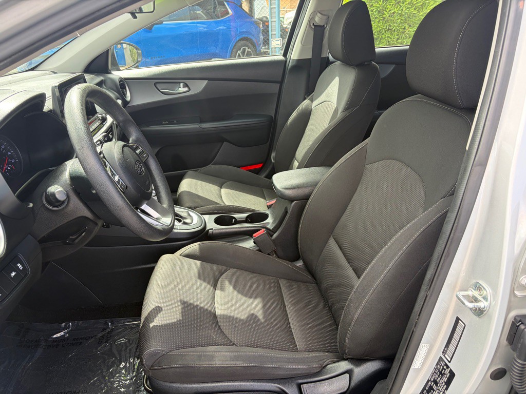 2021 Kia Forte Image 8