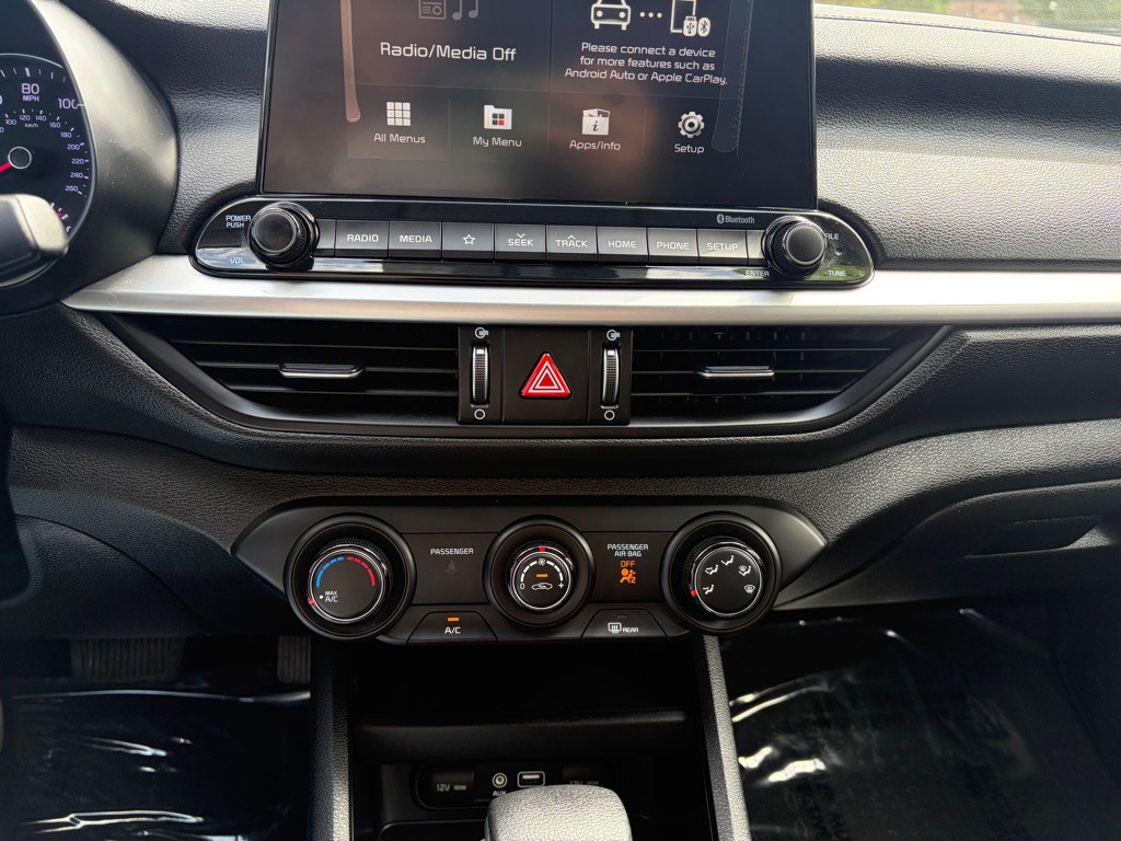 2021 Kia Forte Image 17