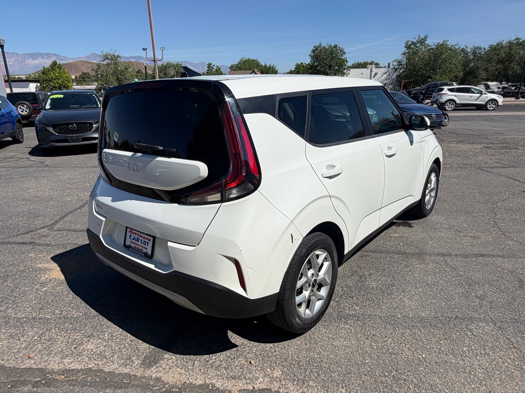 2023 Kia Soul Image 5