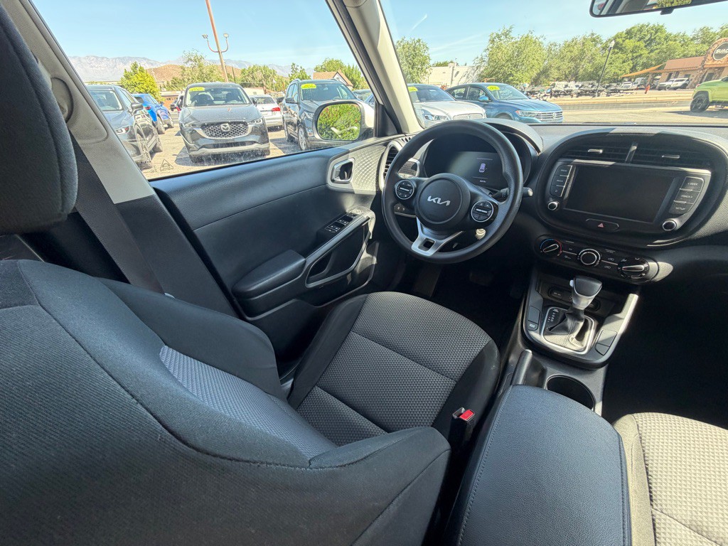 2023 Kia Soul Image 13