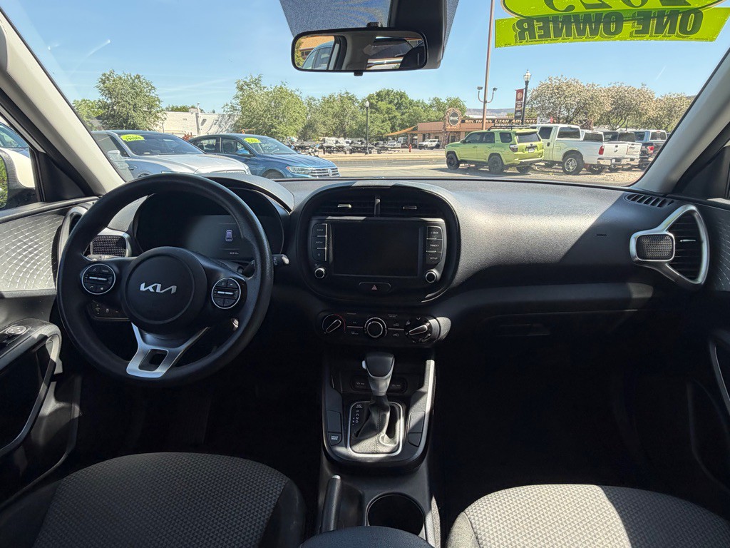 2023 Kia Soul Image 14