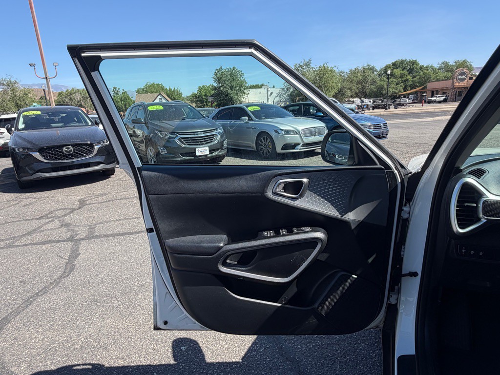 2023 Kia Soul Image 20