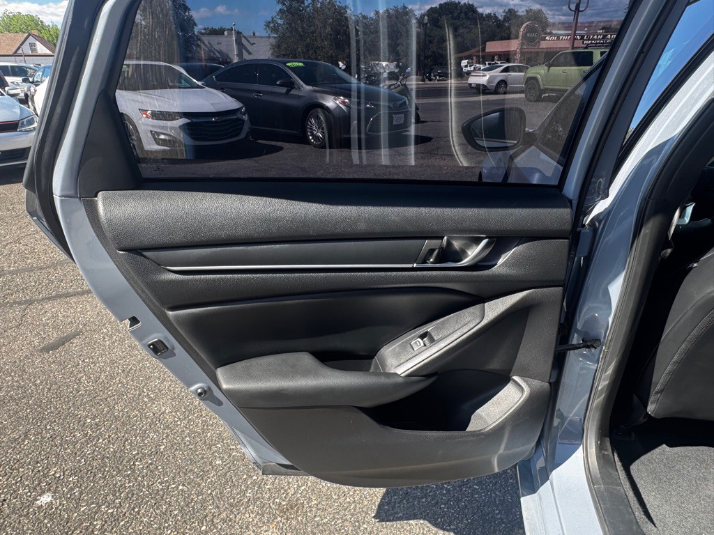 2021 Honda Accord Image 18