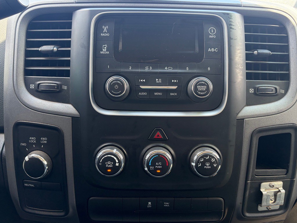 2014 RAM 1500 Image 15