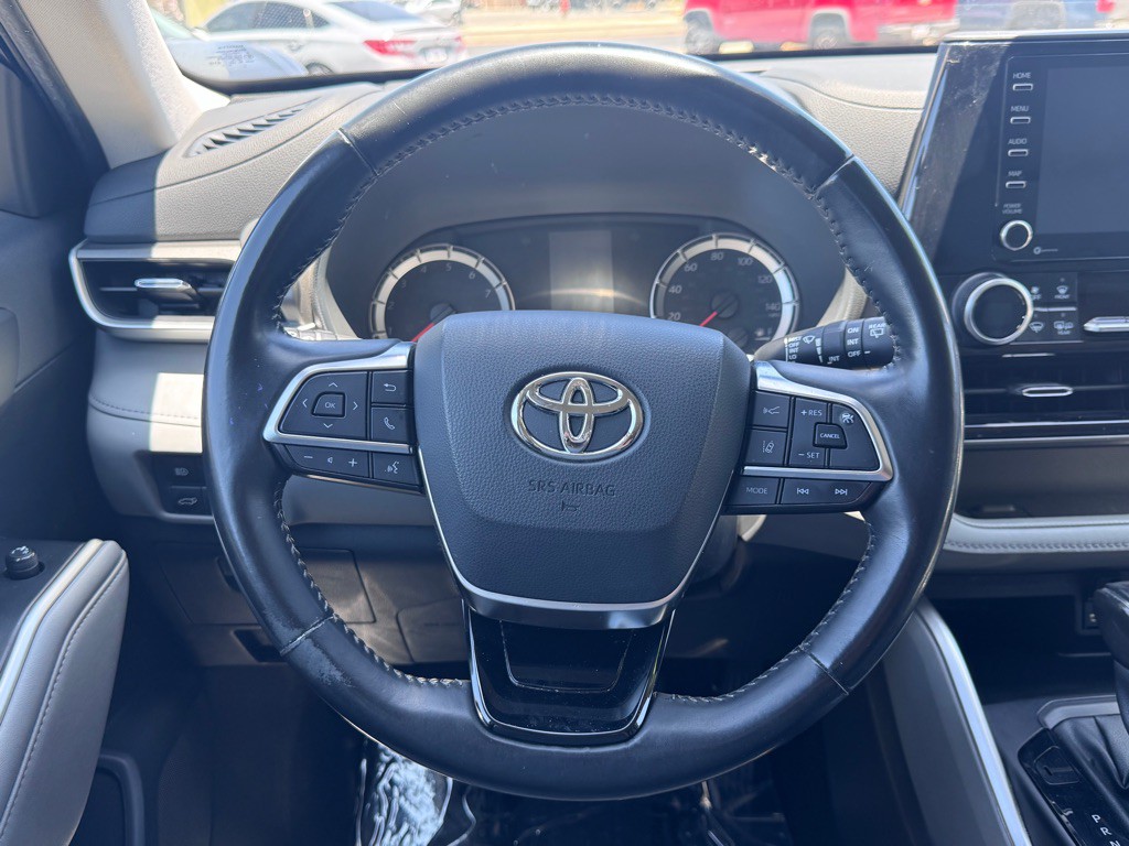 2021 Toyota Highlander Image 17