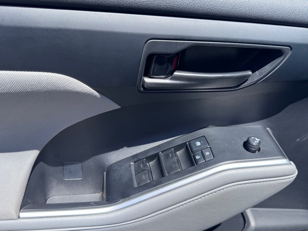 2021 Toyota Highlander Image 24