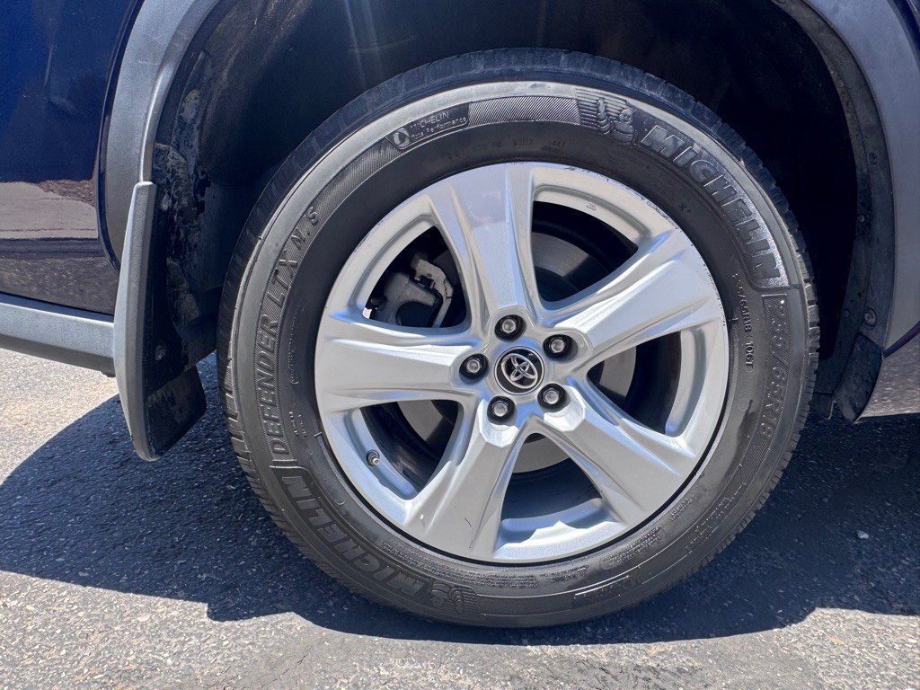 2021 Toyota Highlander Image 32
