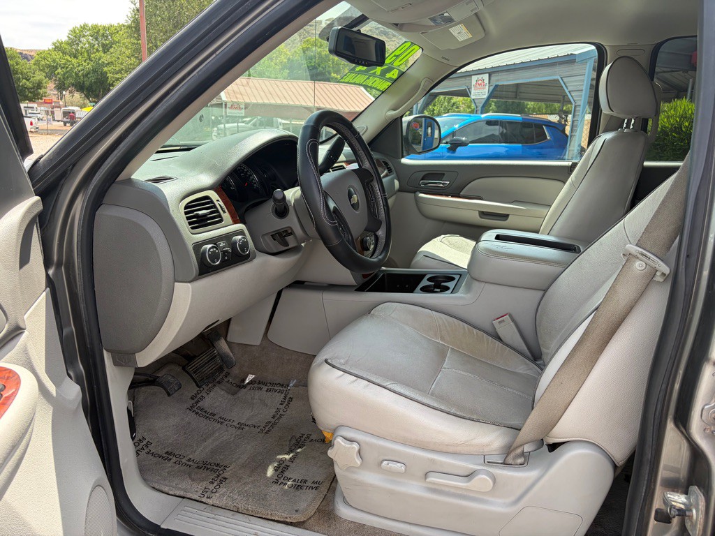 2009 Chevrolet Avalanche Image 9