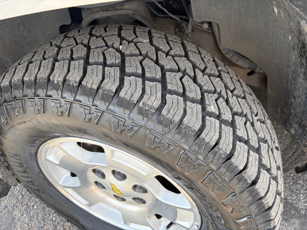 2009 Chevrolet Avalanche Image 15