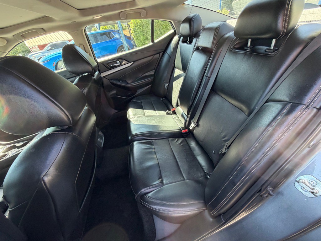 2018 Nissan Maxima Image 11