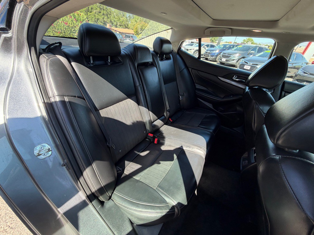 2018 Nissan Maxima Image 12