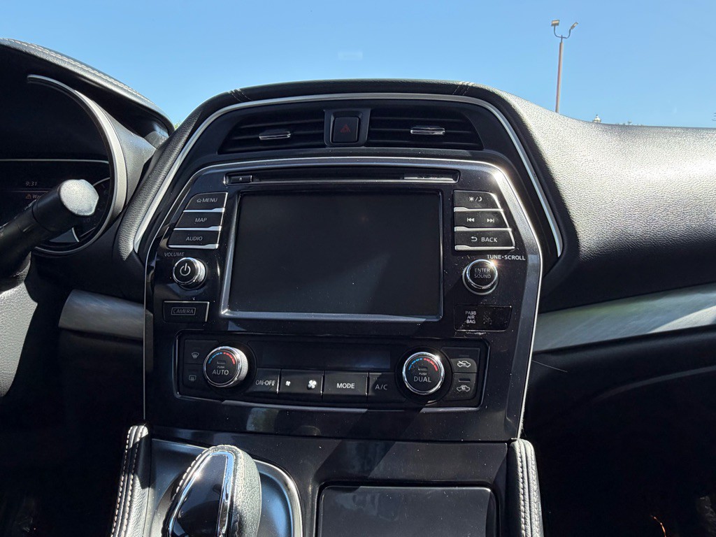 2018 Nissan Maxima Image 15