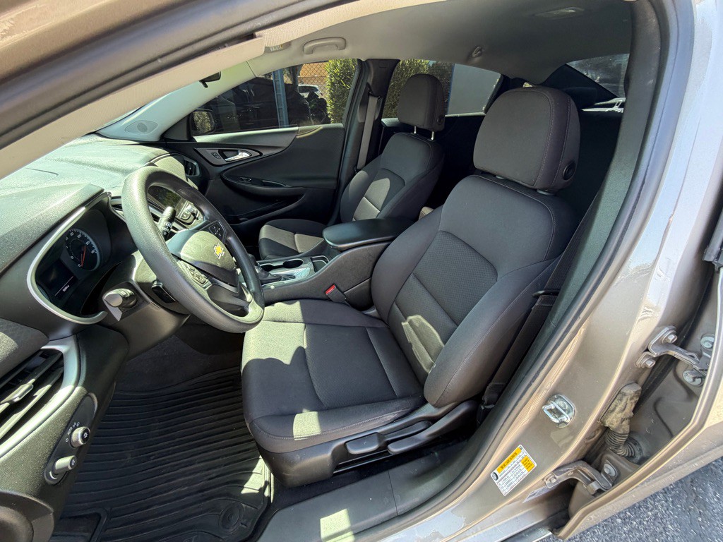 2022 Chevrolet Malibu Image 9