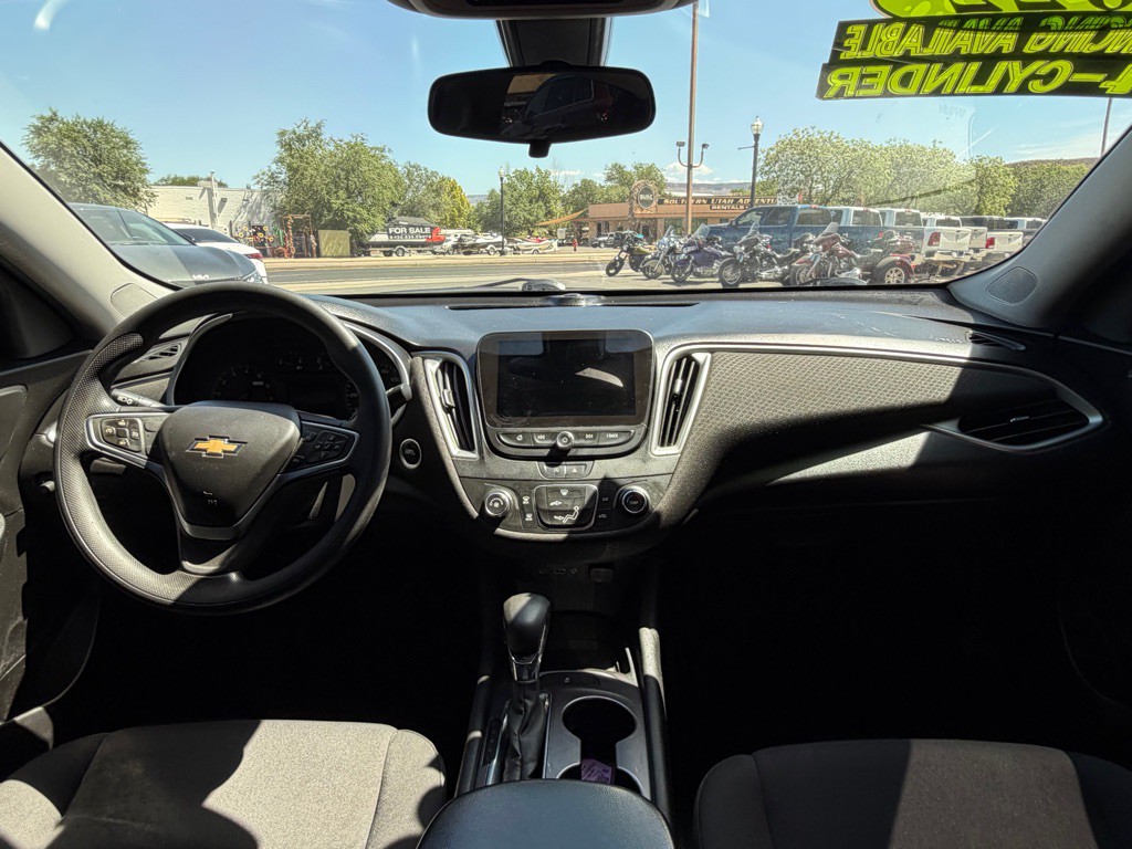 2022 Chevrolet Malibu Image 14