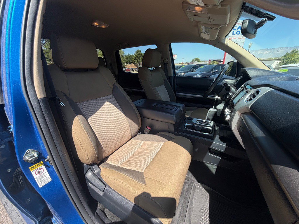 2017 Toyota Tundra Image 10