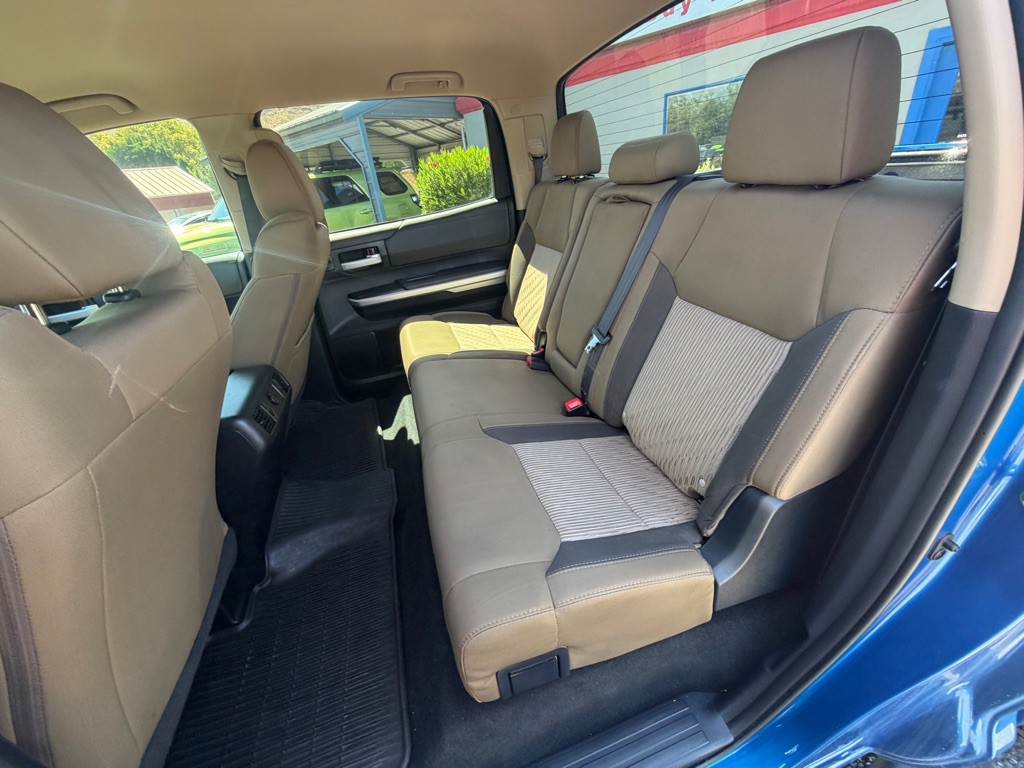 2017 Toyota Tundra Image 11