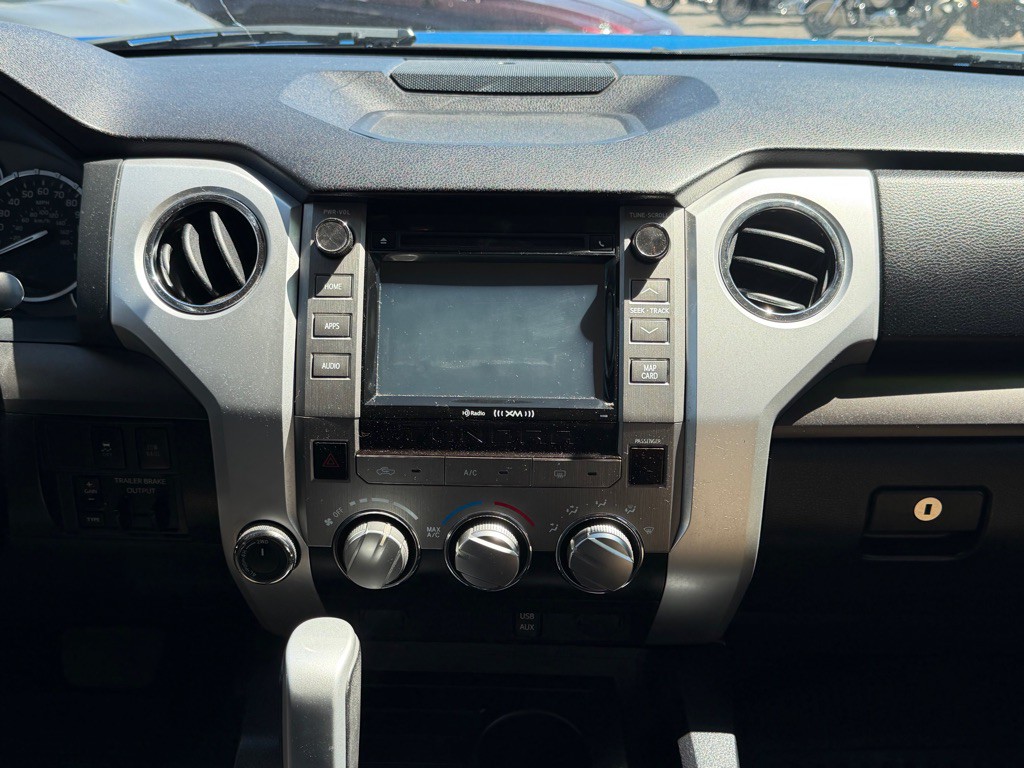 2017 Toyota Tundra Image 15