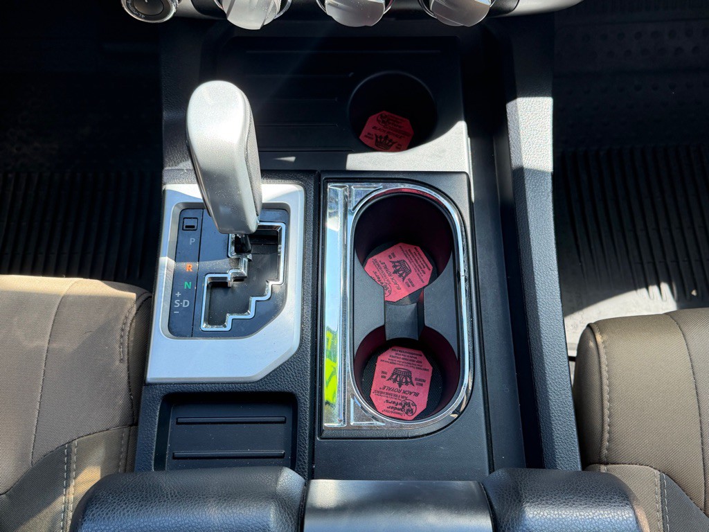 2017 Toyota Tundra Image 16