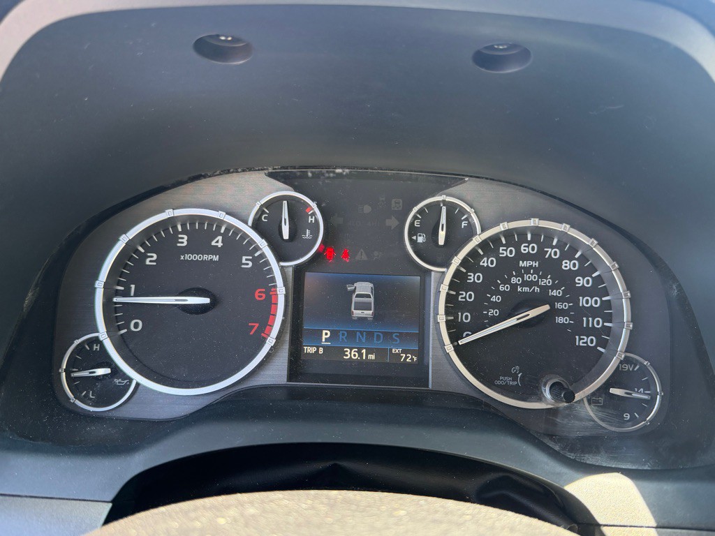 2017 Toyota Tundra Image 34