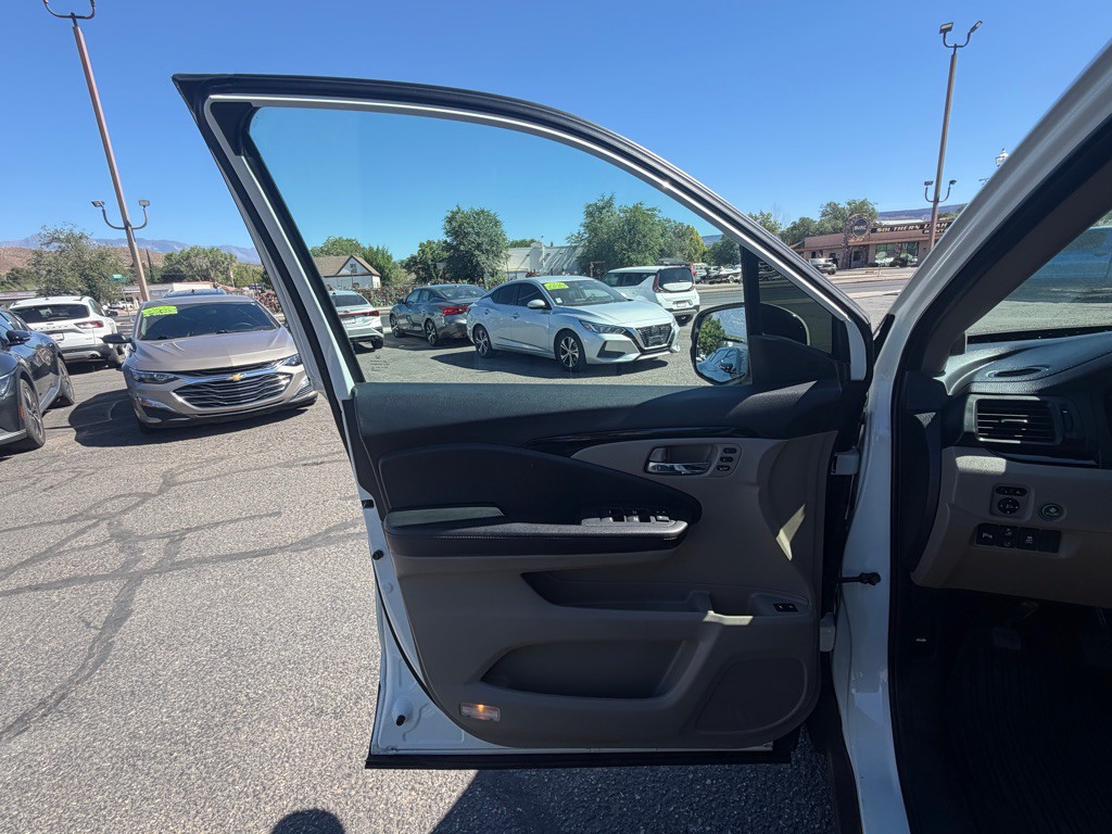 2019 Honda Pilot Image 25