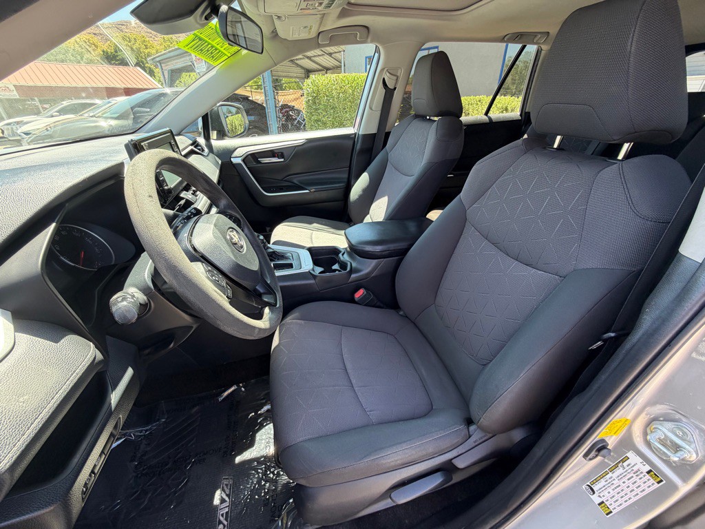2019 Toyota Rav4 Image 9