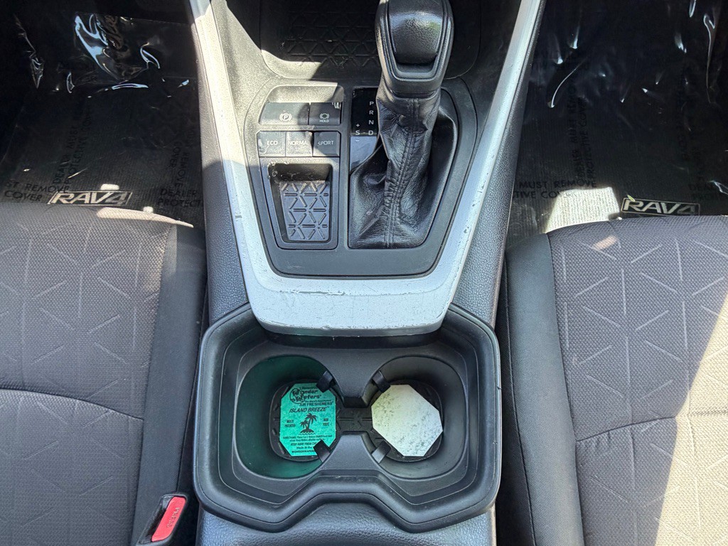 2019 Toyota Rav4 Image 16