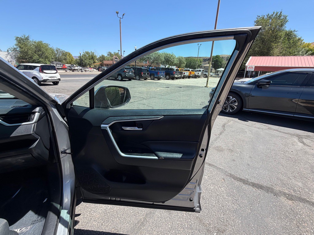 2019 Toyota Rav4 Image 24