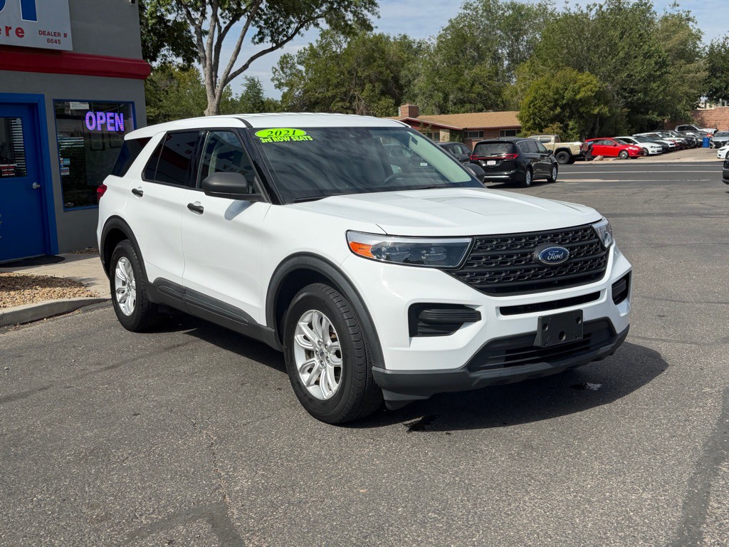 2021 Ford Explorer Image 3