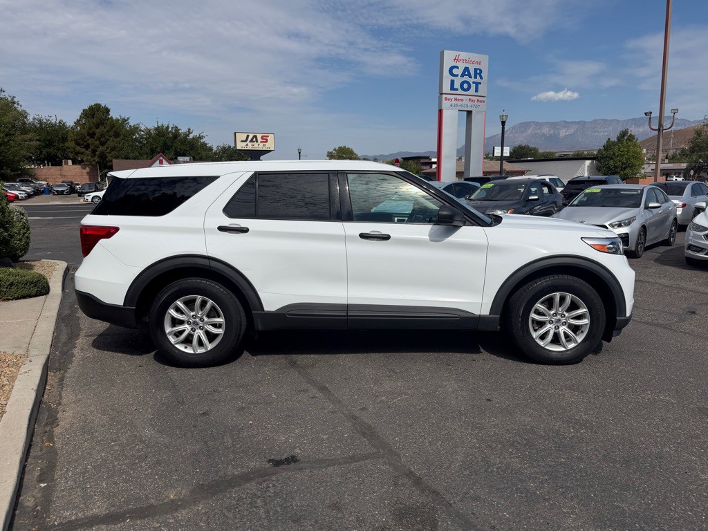 2021 Ford Explorer Image 4