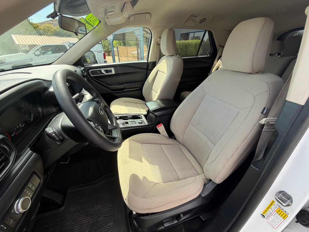 2021 Ford Explorer Image 9