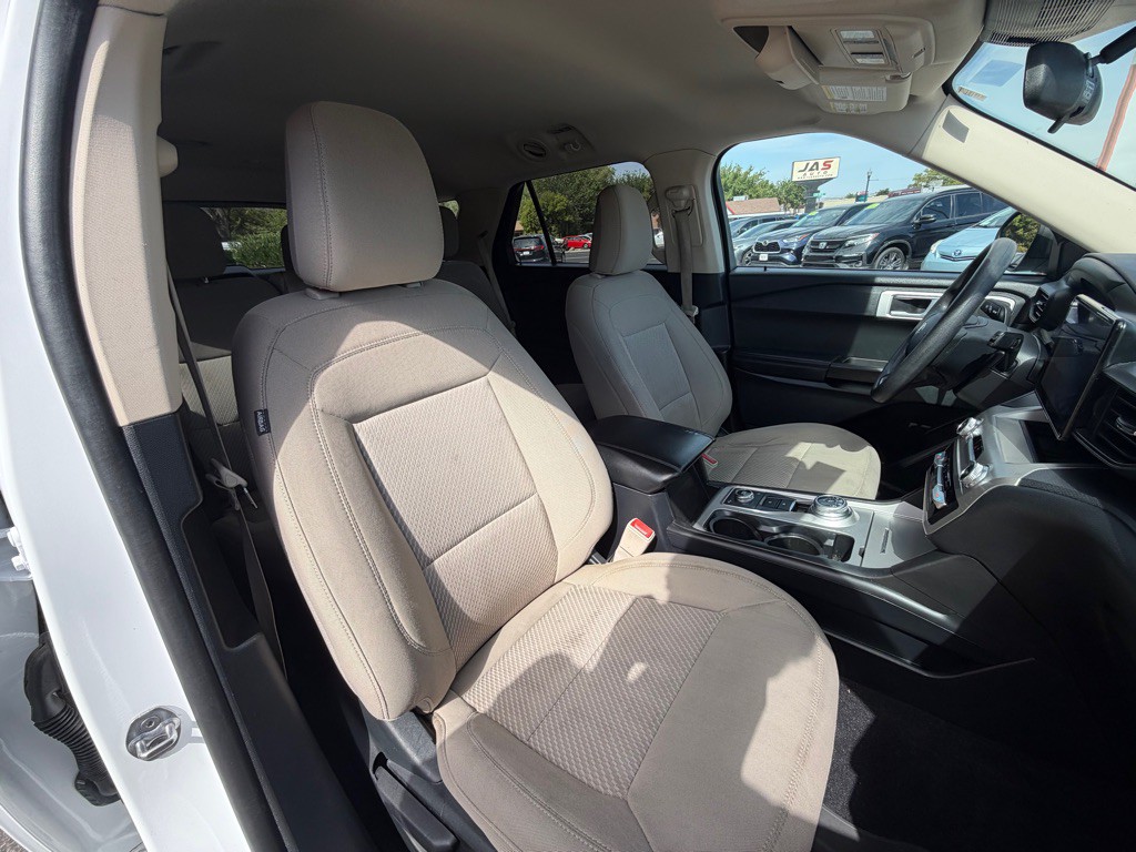 2021 Ford Explorer Image 10